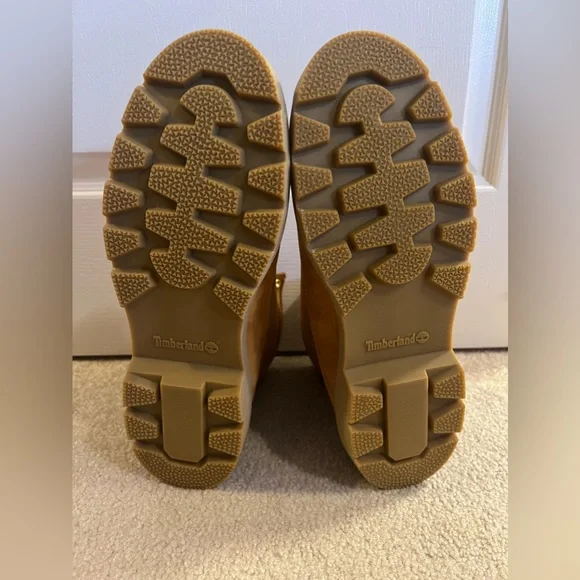 NWOT Tan Boots - Timberland - Size 11W - Picture 2 of 6